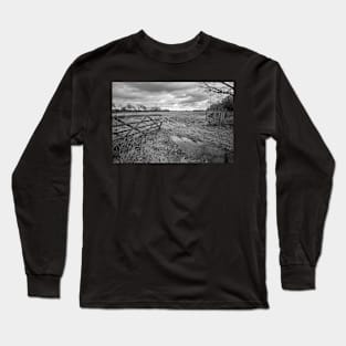 Wooden gate entrance to an arable field in the English countryside Long Sleeve T-Shirt